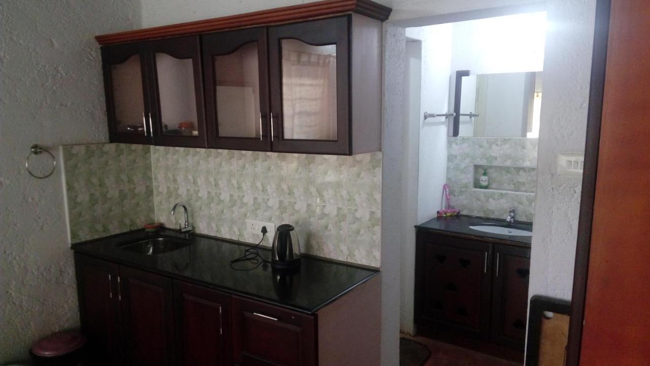 Lazy Gaze Hotel Ернакулам Екстериор снимка
